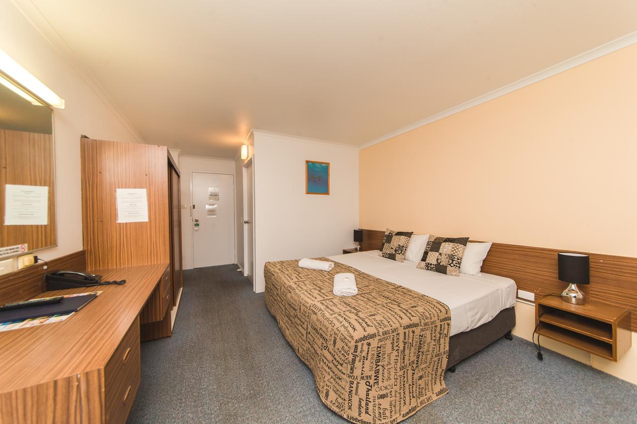 Hampton Villa Motel Рокхемптън Екстериор снимка