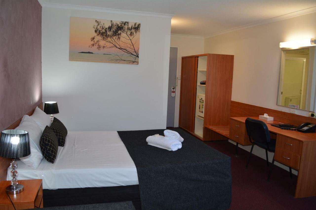 Hampton Villa Motel Рокхемптън Екстериор снимка
