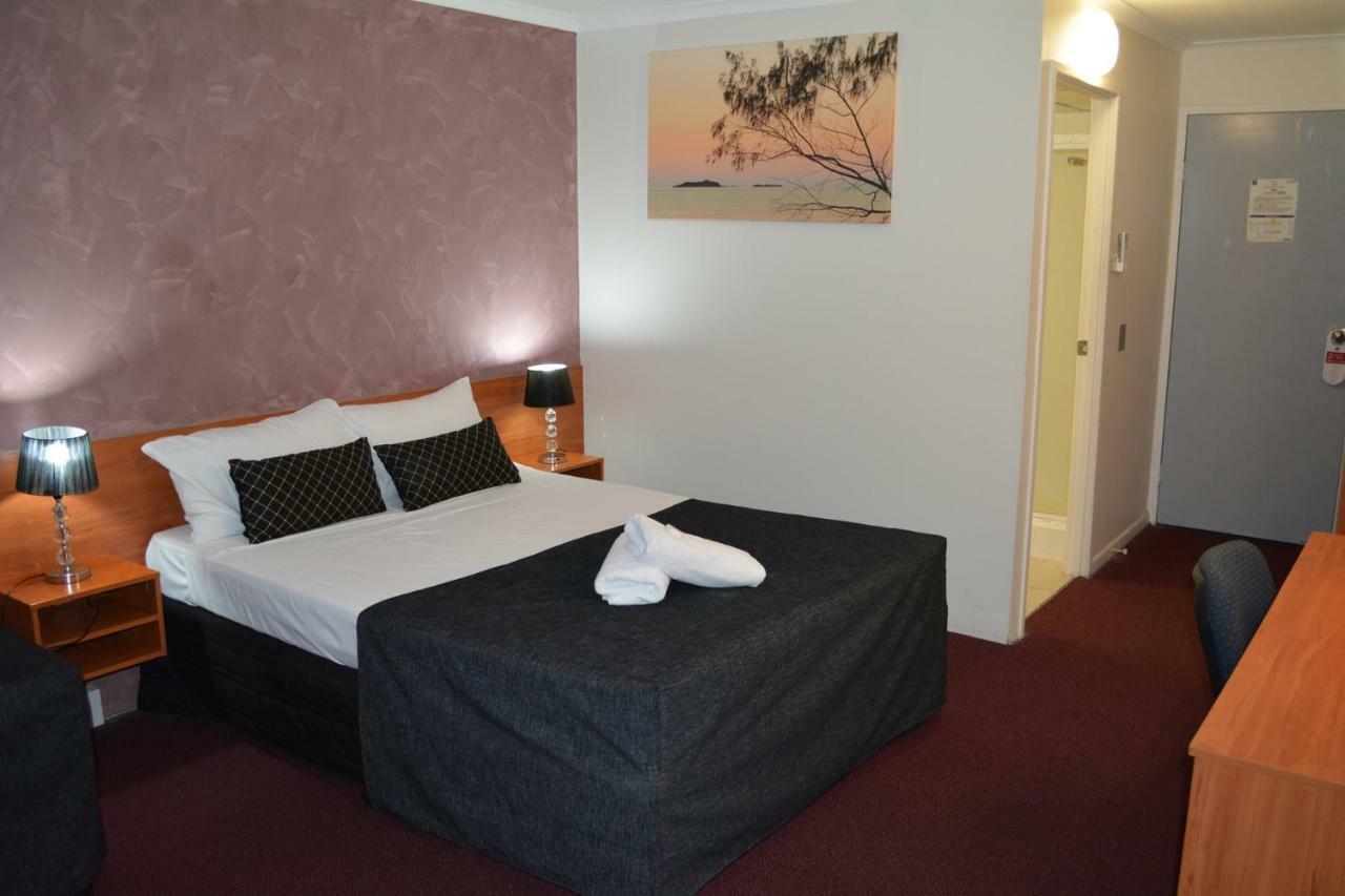 Hampton Villa Motel Рокхемптън Екстериор снимка